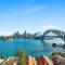 Sydneys Landmark Views from Luxury 2Bd Apt