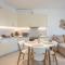 Sea Breeze Suite with Jacuzzi - Pireo