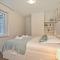 Huswell - Cozy apartment with sea-view 1 min from beach