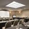 DoubleTree by Hilton New York-LaGuardia