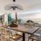 It's all about the views! Beach style home - Kapsztad