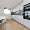 Gorgeous 2 Bed Apartment with Stunning Sea Views with Free Parking and Fast Internet