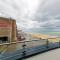 Gorgeous 2 Bed Apartment with Stunning Sea Views with Free Parking and Fast Internet - Ramsgate