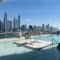 Panoramic Escape with Private beach, 2BR on High floor - Dubaj