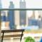 Central Location 1BR APT w City view South BNE