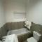 32 On Gill Road Self Catering - 开普敦