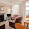 Spacious Central Bath Apartment with Terrace