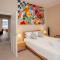Spacious Central Bath Apartment with Terrace