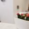 Local Hostel & Suites