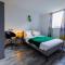 2 bedrooms -parking-very spacious-wifi - 伦敦