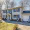 Tobyhanna Home with Fire Pit 1 Mi to Lake Carobeth! - 托比汉纳