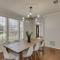 Amazing Modern Spacious Home with Pool - Rowlett