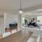 Amazing Modern Spacious Home with Pool - Rowlett