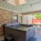 Vibrant Spacious Home w Private Pool and Jacuzzi