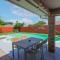 Vibrant Spacious Home w Private Pool and Jacuzzi Vibrant Spacious Home w Private Pool and Jacuzzi