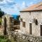 1841 Petrino Villa