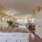 Stylish Condo with a view of the water - Dauphin Island