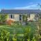 Honeycomb Cottage - a quiet, charming, cosy retreat in the countryside only 2 miles from one of Cornwall's best beaches