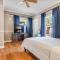 Cinnamon Bear Creekside Inn