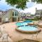 Condo with Pool Access 3 Mi to Downtown Fort Worth! - Форт-Ворт