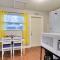 Dog-Friendly Largo Apartment with Large Shared Yard! - Largo