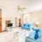 2-Story Townhome with Private Pool, Ideal for Group!