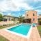 2-Story Townhome with Private Pool, Ideal for Group!