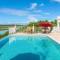 Breathtaking Chalk Sound Private Pool Sunset Villa