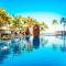 NEW Beachfront Pool Games 3 Hot Tubs Gym Spa