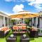 Luxurious Waterfront Sunset Bay Villa