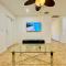 Seaside Elegance 3 Mi to FM Beach Paradise Sleep 6