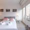 Huswell - Beautiful and spacious studio with side seaview