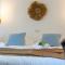 Huswell - Beautiful spacious studio with frontal sea view