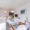 Huswell - Idyllic family apartment near the beach