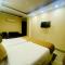 Hotel Saket Place - Near Saket Metro - Nova Deli