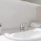 Huswell - Beautiful seaview apartment with private garage