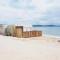 Grain de sable, les pieds dans l'eau - Cavalaire-sur-Mer