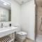 ViVi Homes - The Heights Pool, Gym, Sauna, Terrace & Sea View