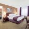 Ramada by Wyndham Red Deer Hotel & Suites