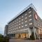 Ramada by Wyndham Amsterdam Airport Schiphol - Бадхуведорп