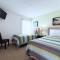 Gorgeous 6Bd Pool Hm Providence-2256CA - Davenport