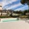 Exclusive Perugia Getaway - Apartments with Shared Pool & Parking