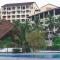 Golden Beachfront Apartment Diani