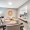 Stylish Fort Myers Condo about 2 Mi to Beaches!