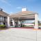 Suburban Studios Hotel Kingsland Near I-95