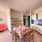 Appartamento in complesso con piscina