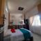 Hostal Canns House