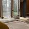 Blisku do Gradot - Riverfront Luxury Cabins