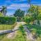Stunning 2Bd 1Ba dream beach house in Surfside