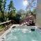 Wine Country Creekside Retreat With Hot Tub - Glen Ellen